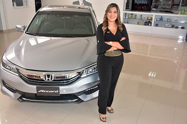 Francy Ortiz Gongora  Nueva Jefe Comercial de Honda Autoalmendro