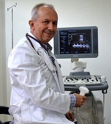 Dr. Alvaro Delgado Beltrán, Cirujano Vascular y Endovascular